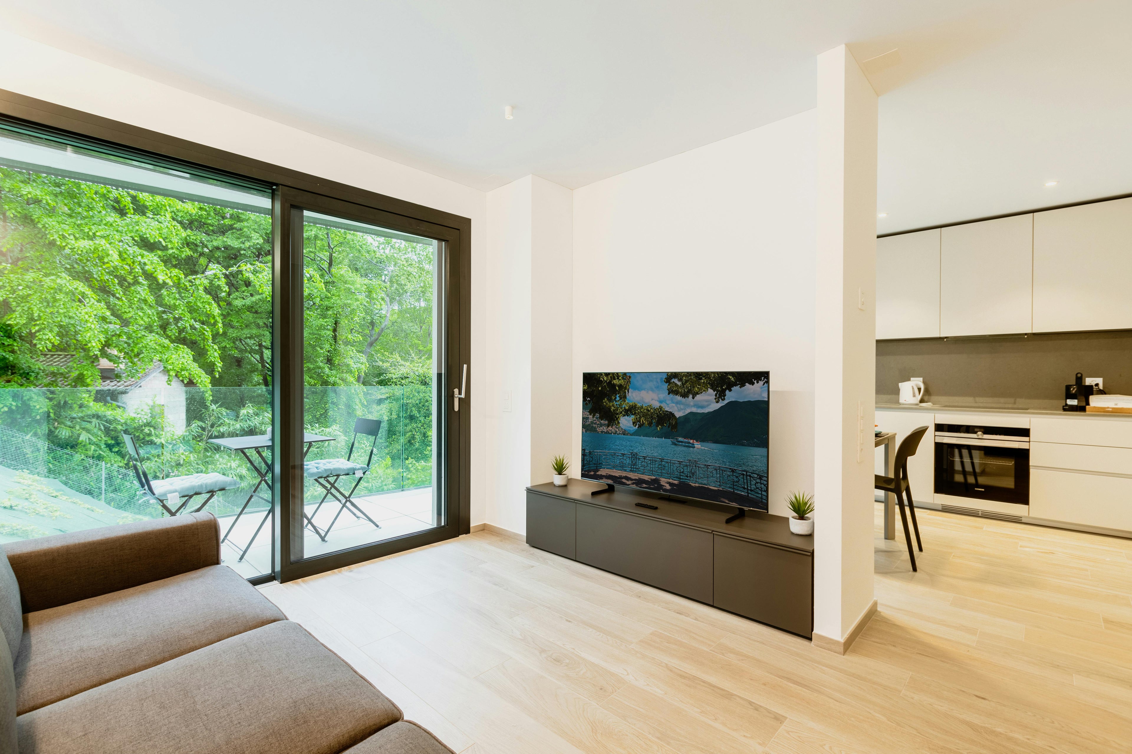 Modern luxury TV units designed for Dubai living rooms – premium furniture by The Meem Store.